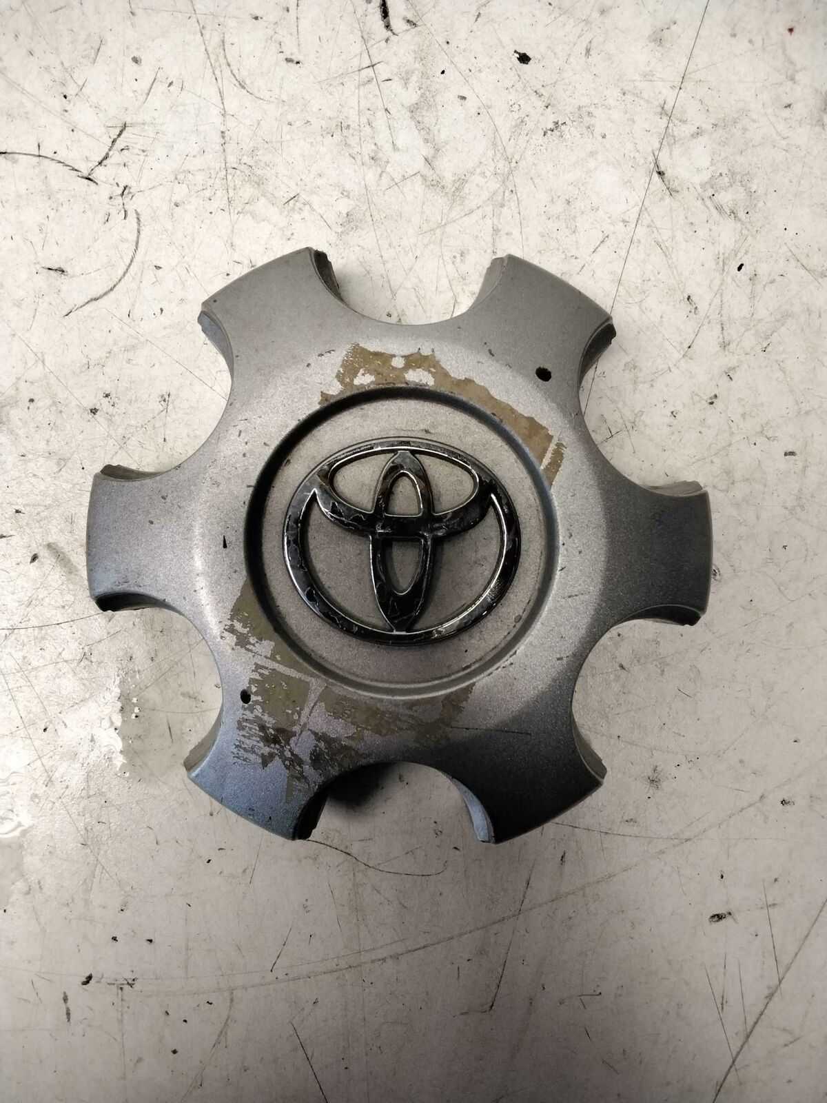 Center Cap TOYOTA TACOMA 09