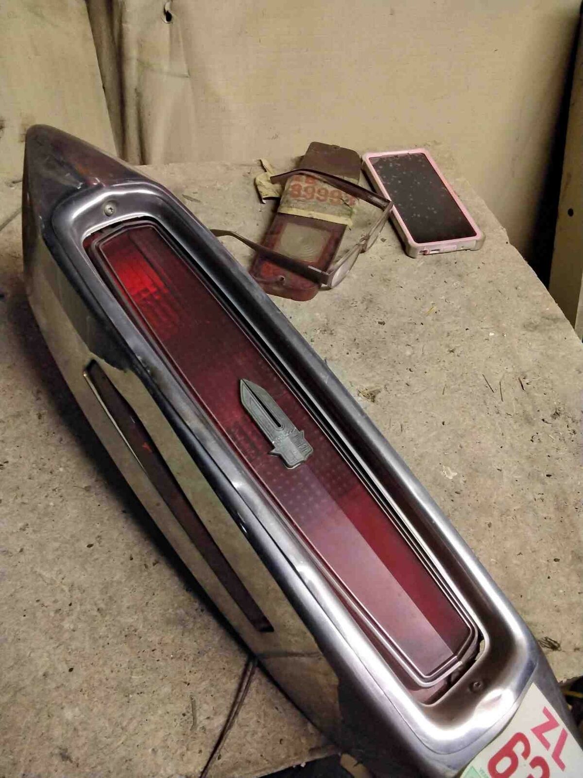 Tail Light Assembly CADILLAC Left 85