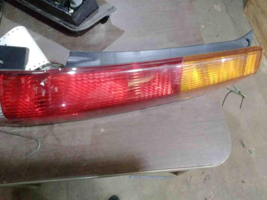 Tail Light Assembly HONDA CRV Right 02 03 04