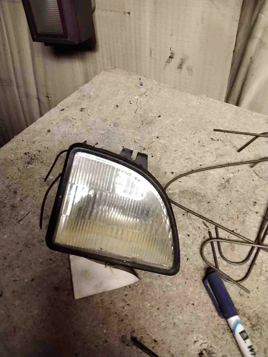 Front Lamp Pontiac P2000 Sunbird Right 84