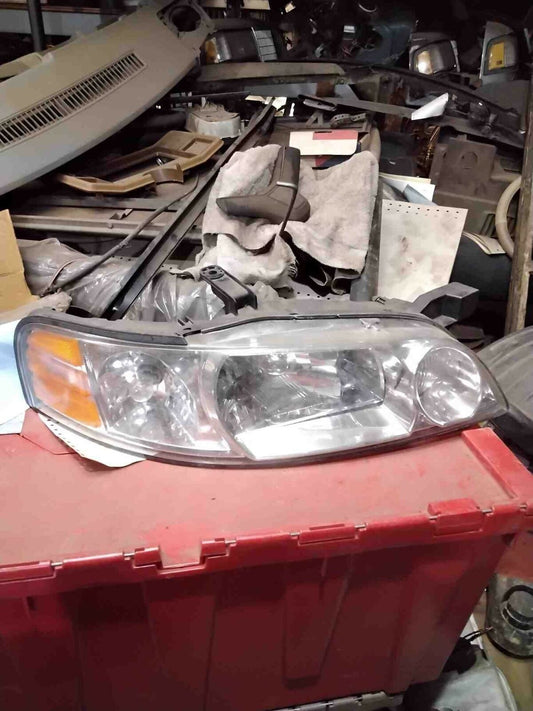 Headlamp Assembly NISSAN ALTIMA Right 00 01