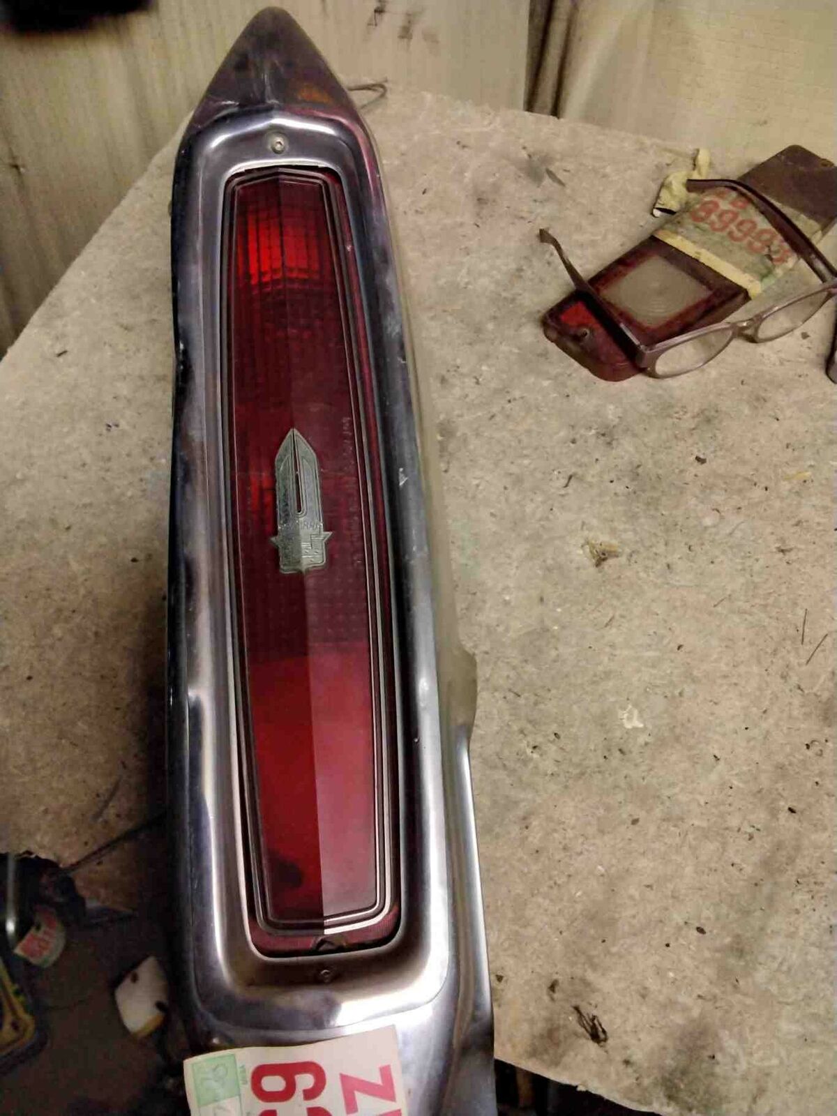 Tail Light Assembly CADILLAC Left 85