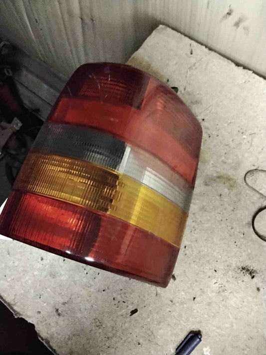 Tail Light Assembly JEEP GRAND CHEROKEE Right 93 94 95 96 97 98
