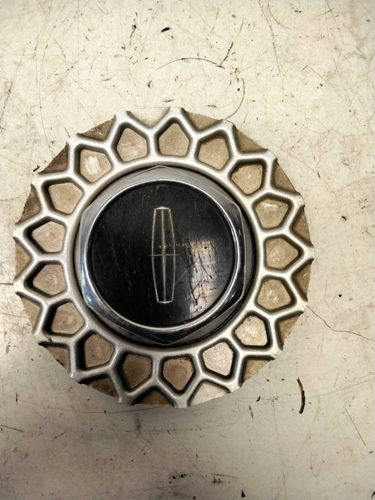 Center Cap LINCOLN & TOWN CAR 96