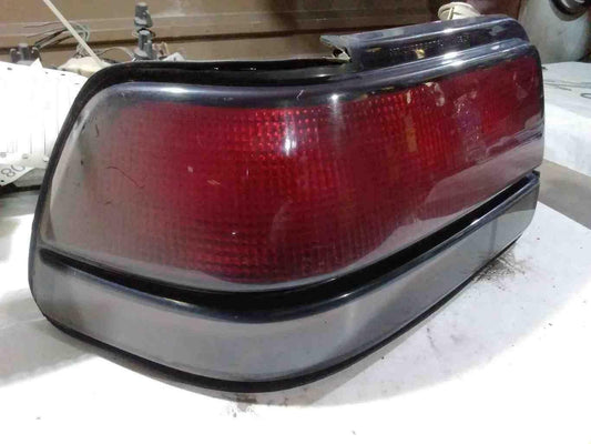 Tail Light Assembly PONTIAC GRAND PRIX Left 88 89 90 91 92 93 94 95 96