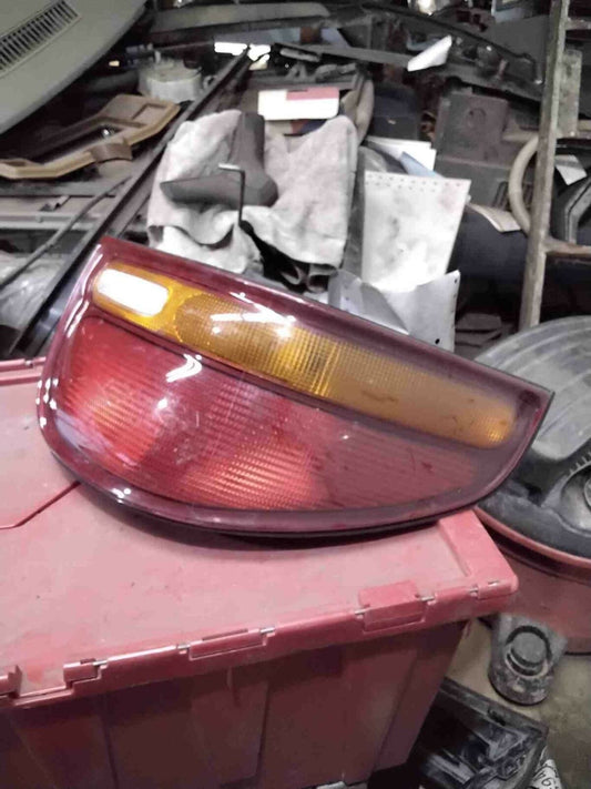 Tail Light Assembly DODGE INTREPID Left 93 94 95 96 97