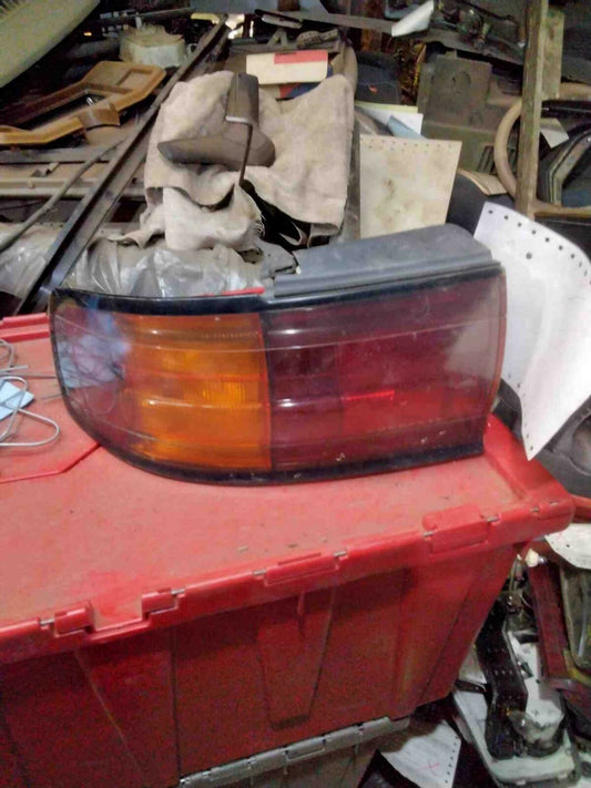 Tail Light Assembly TOYOTA CAMRY Left 92 93 94