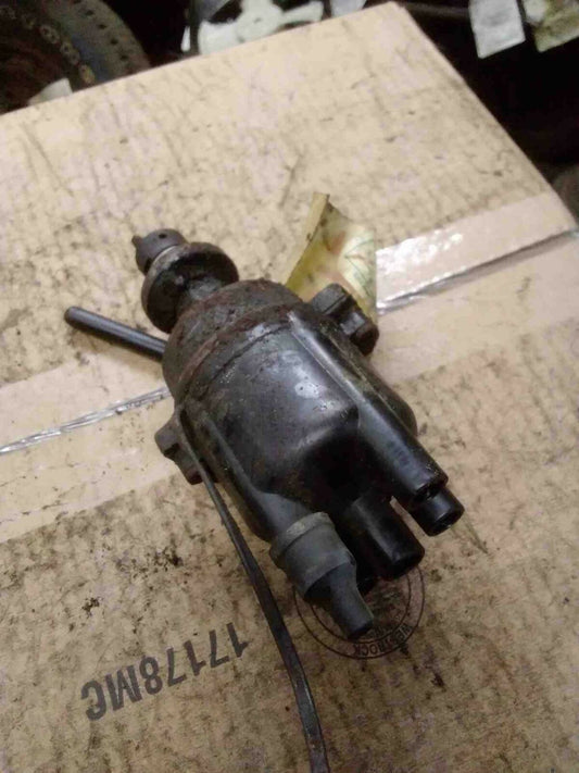 Distributor CHRYSLER (FULL SIZE) 84