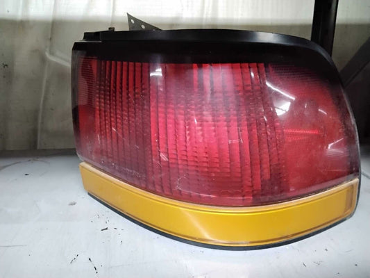 Tail Light Assembly FORD ESCORT Right 94 95 96