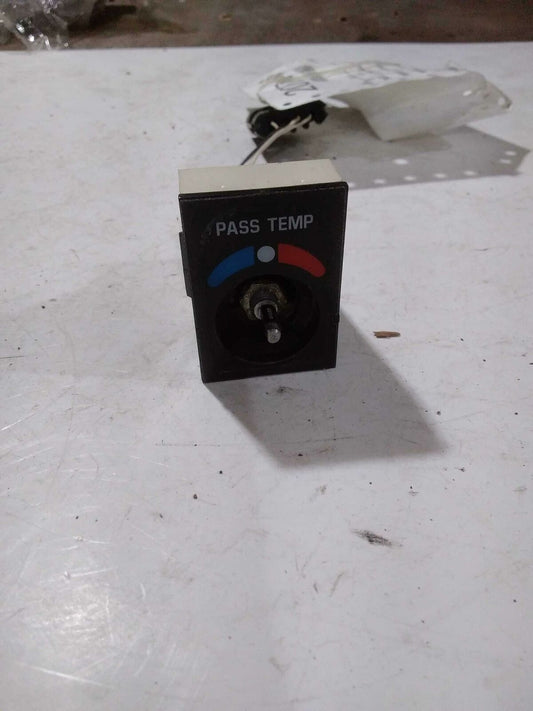 Heater A/c Control OLDS EIGHTY-EIGHT 88 95 96 97 98 99