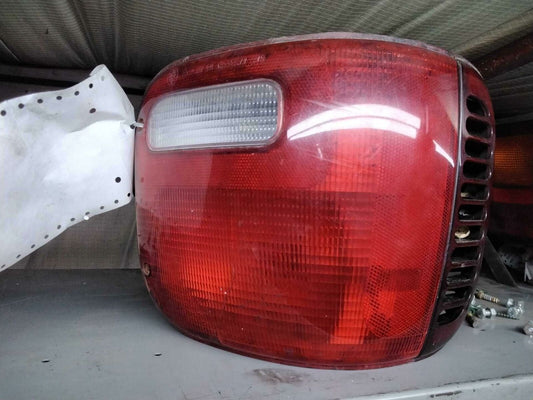 Tail Light Assembly DODGE VAN 2500 SERIE Left 95 96 97 98 99 00 01 02 03