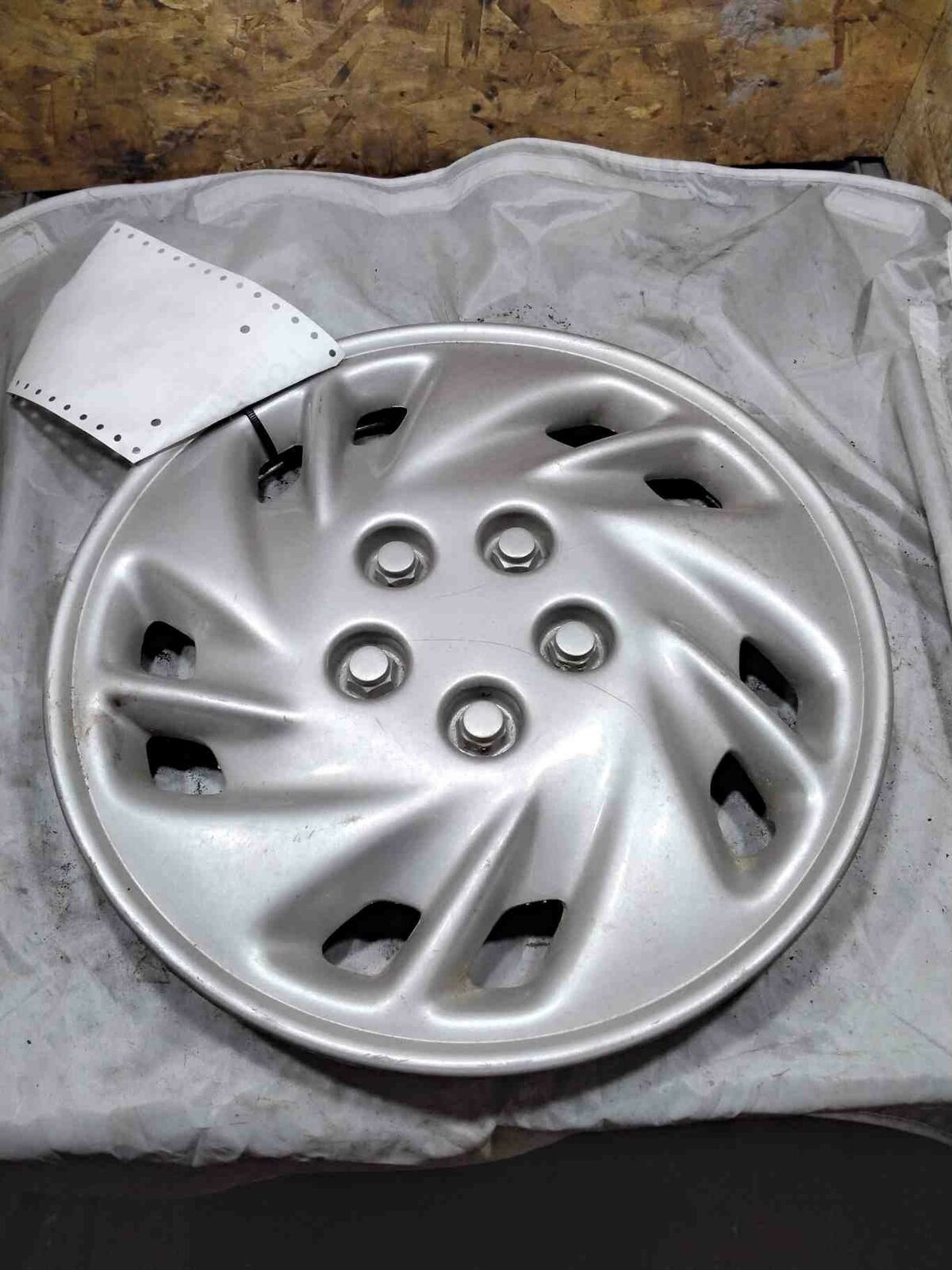 Wheel Cover DODGE SHADOW 92 93 94