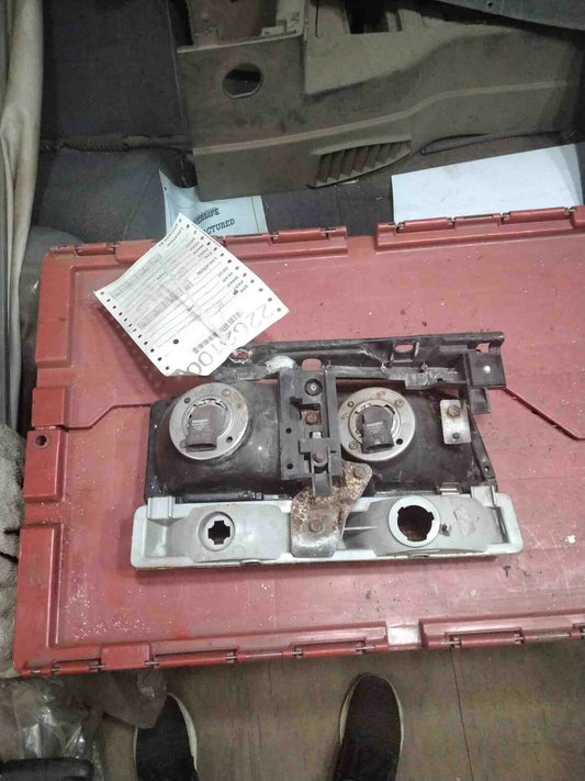 Headlamp Assembly BUICK LESABRE Left 91 92 93 94 95 96