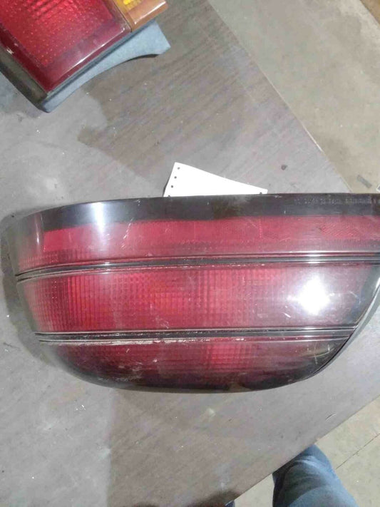 Tail Light Assembly PONTIAC GRAND AM Right 92 93 94 95