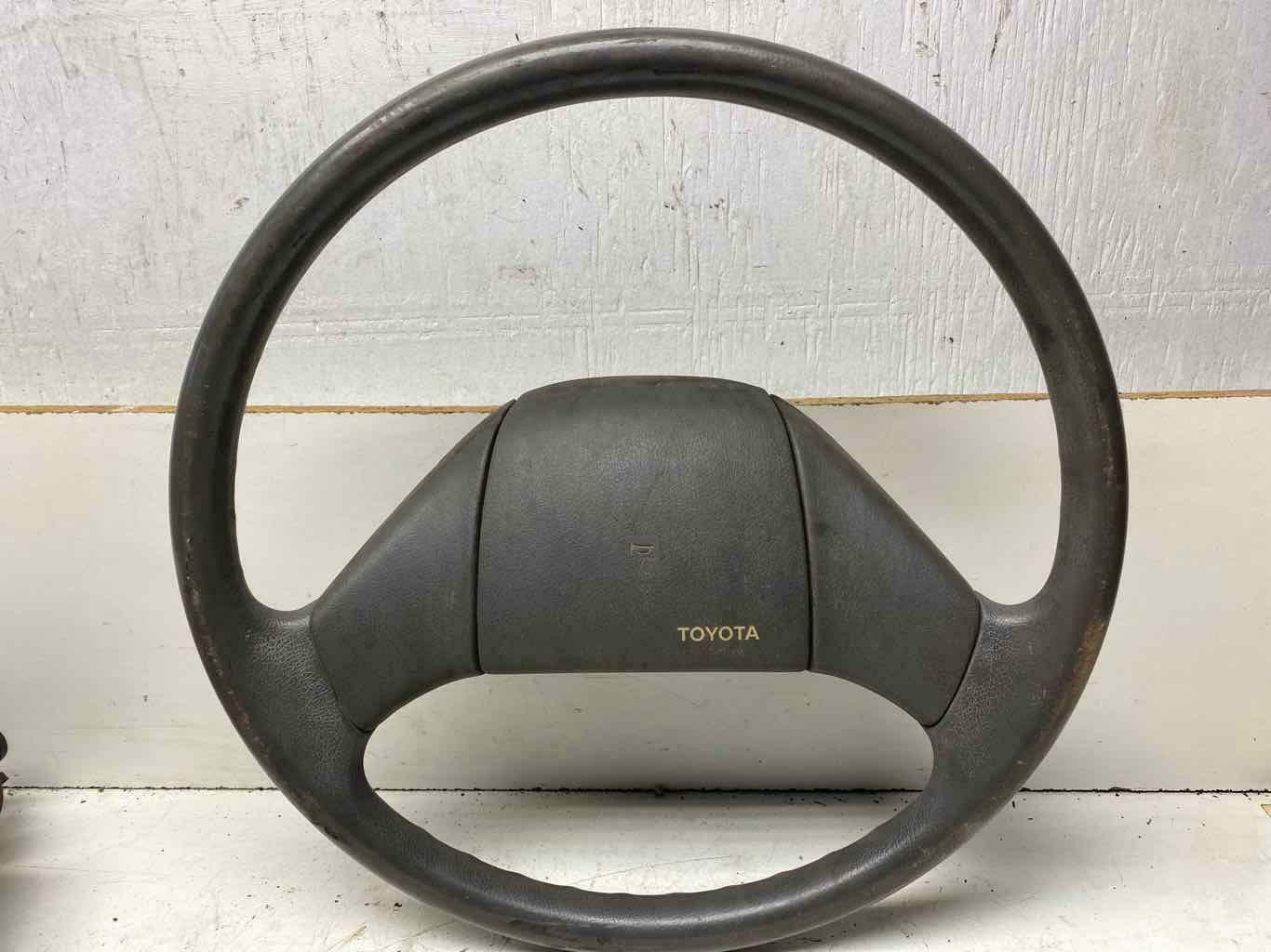 Steering Wheel (DISCONTINUED) TOYOTA PICKUP 89