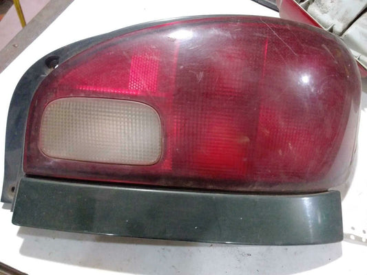 Tail Light Assembly CHEVY GEO METRO Right 95 96 97 98 99 00