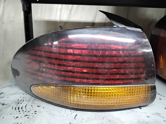 Tail Light Assembly PONTIAC BONNEVILLE Left 96 97 98 99