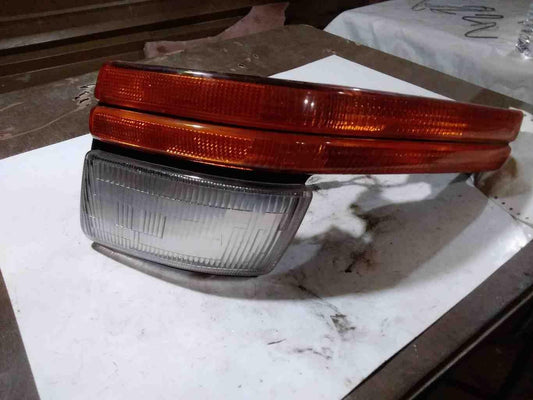 Front Lamp DODGE CARAVAN Left 91 92 93 94 95