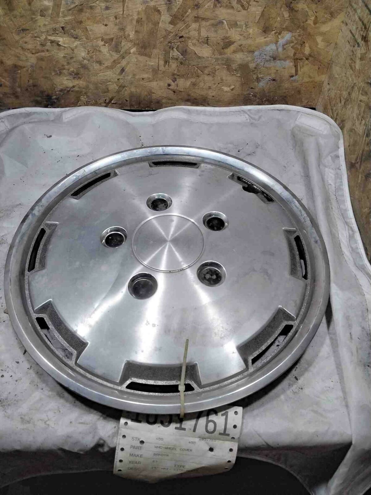 Wheel Cover DODGE DAKOTA 87 88