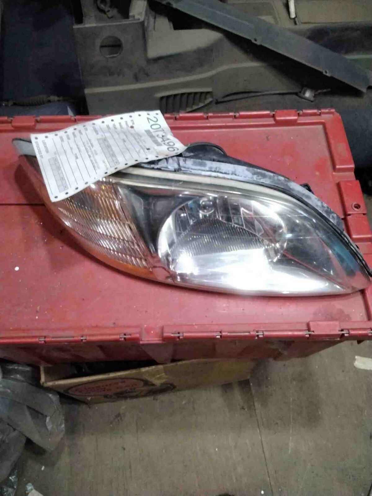 Headlamp Assembly FORD WINDSTAR Left 99 00 01 02 03