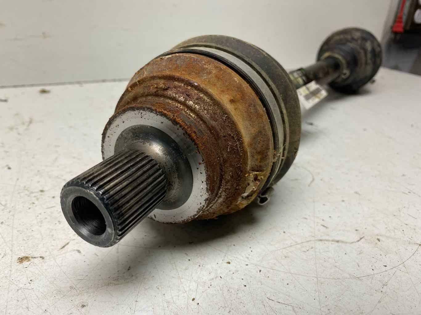 Axle Shaft VW PASSAT Left 12 13 14