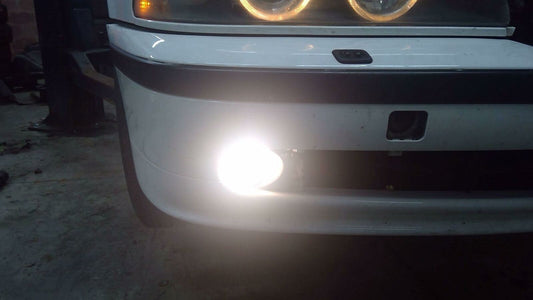 Front Lamp BMW 530I Right 01 02 03