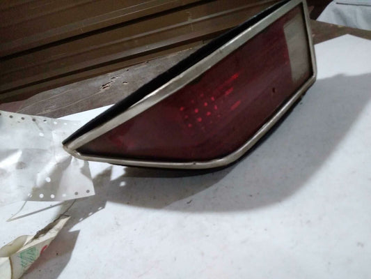 Tail Light Assembly CHEVY CAMARO Right 74 75 76 77