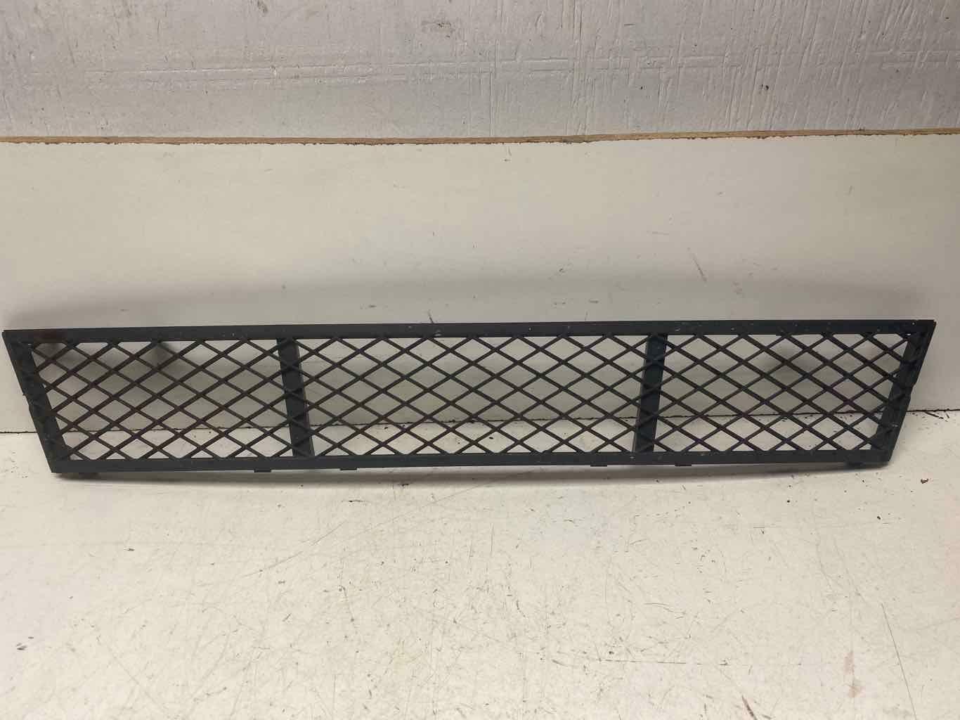 Grille BMW 535I 11 12 13 Lower Bumper Mounted Center