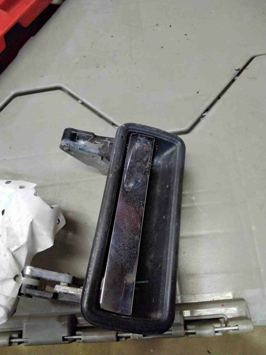 Outside Door Handle VOLVO 240 SERIES Right 88
