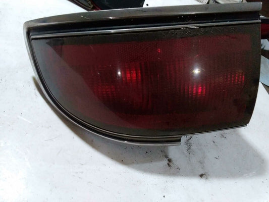 Tail Light Assembly BUICK LESABRE Right 92 93 94 95 96