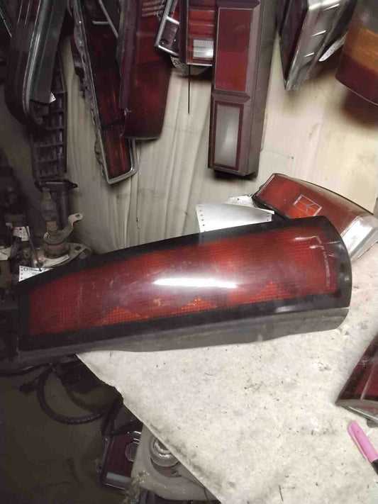 Tail Light Assembly CHEVY LUMINA VAN Left 90 91 92 93 94 95 96