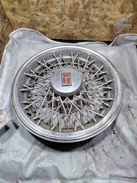 Wheel Cover OLDS CUTLASS 82 83 84 85 86 87 88