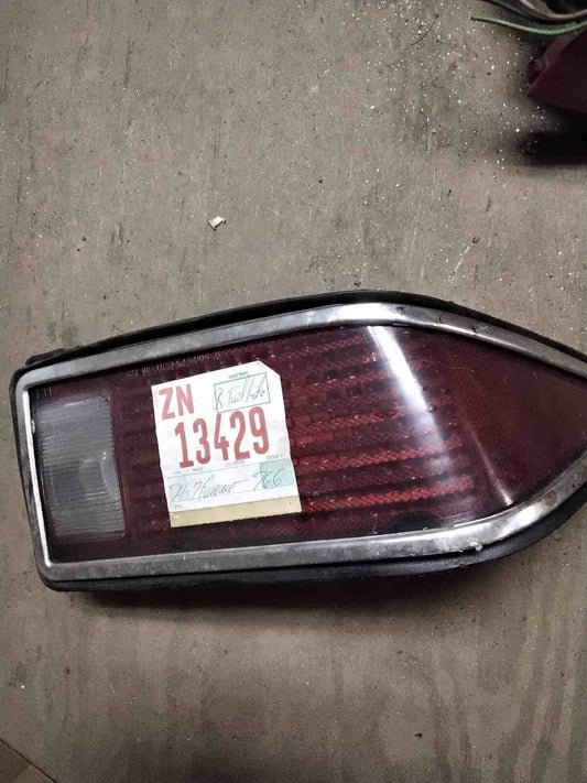 Tail Light Assembly CHEVY CAMARO Right 74 75 76 77
