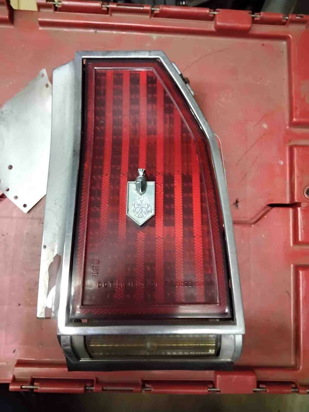 Tail Light Assembly CHEVY MONTE CARLO Right 81 82 83 84 85 86