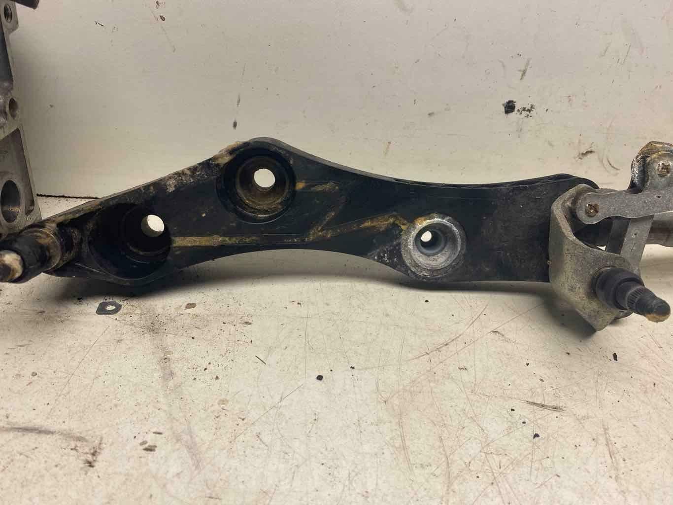 Wiper Trans. Linkage BMW M5 06 07 08 09 10