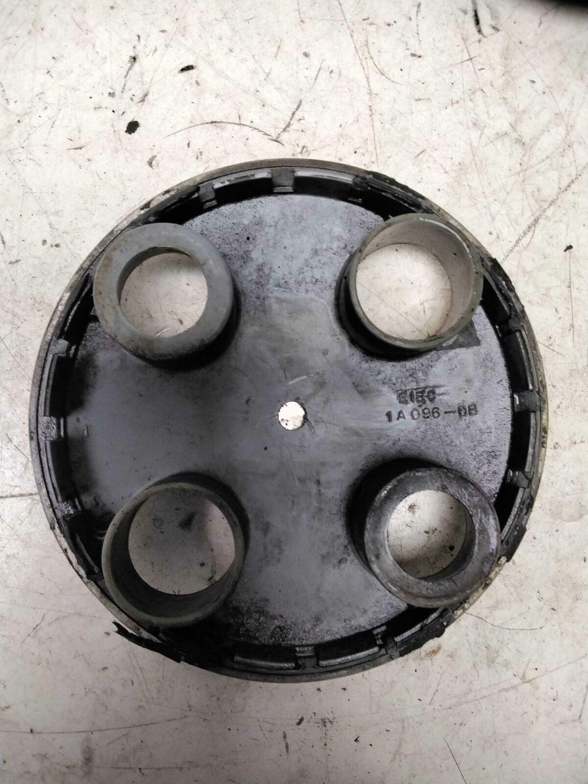 Center Cap FORD THUNDERBIRD 88