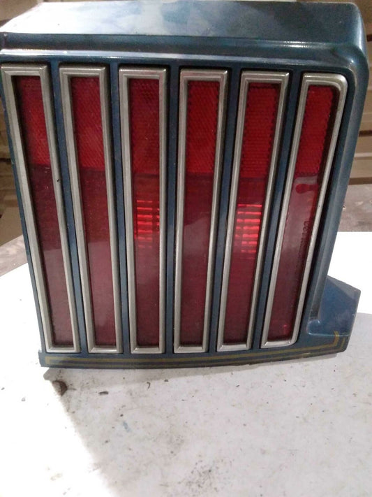 Tail Light Assembly PONTIAC GRAND PRIX Left 78