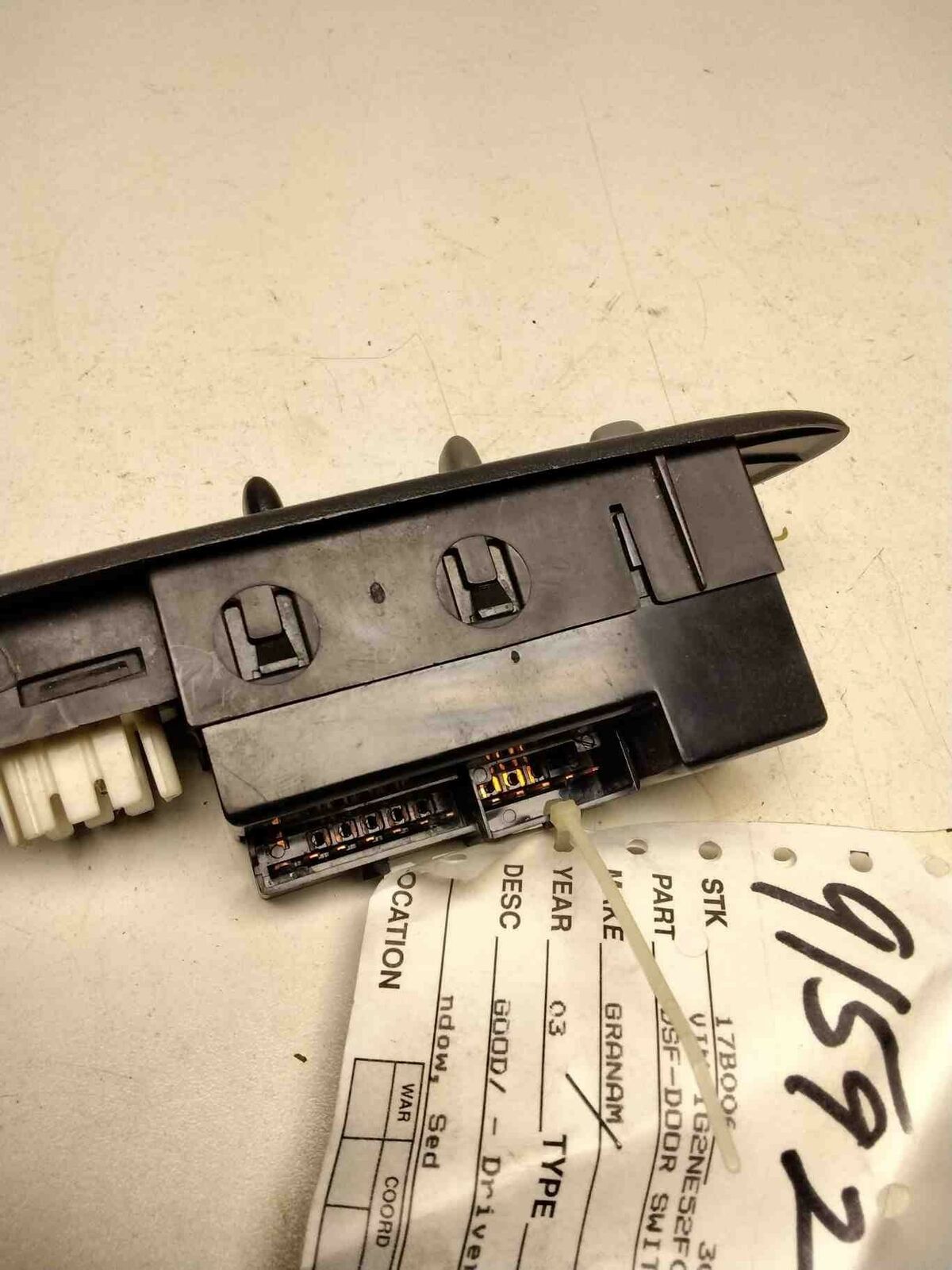 Door Switch Front PONTIAC GRAND AM 01 02 03 04 05
