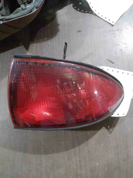 Tail Light Assembly CHEVY CAVALIER Right 95 96 97 98 99