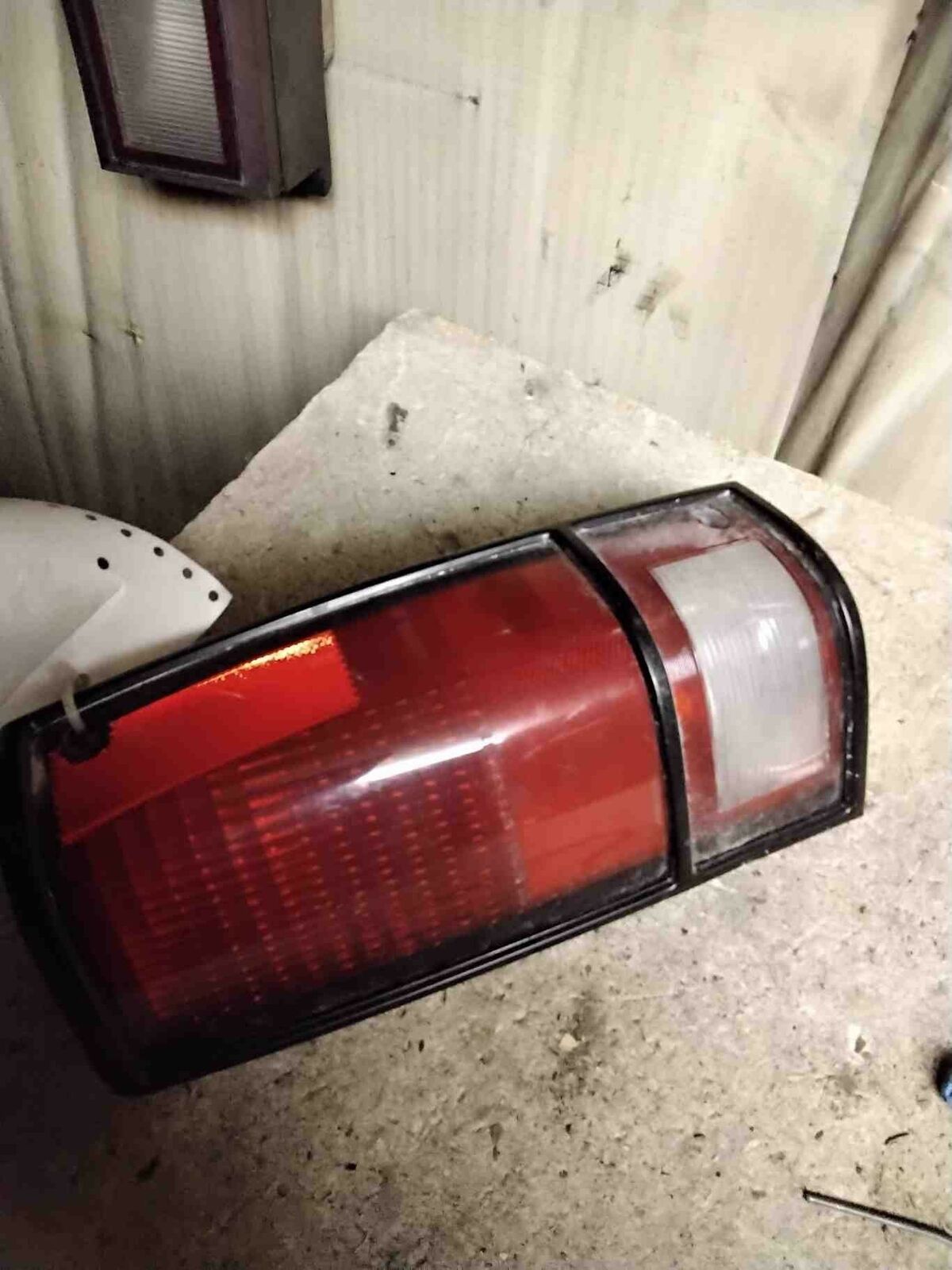 Tail Light Assembly S10/S15/SONOMA TRUCK Right 82 - 93