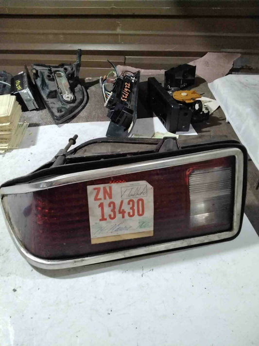 Tail Light Assembly CHEVY CAMARO Left 74 75 76 77