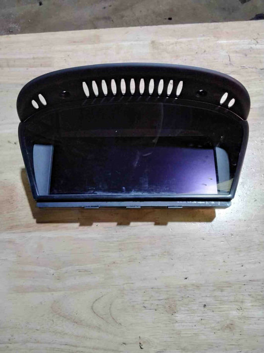 Info-gps-tv Screen BMW 535I 08 09