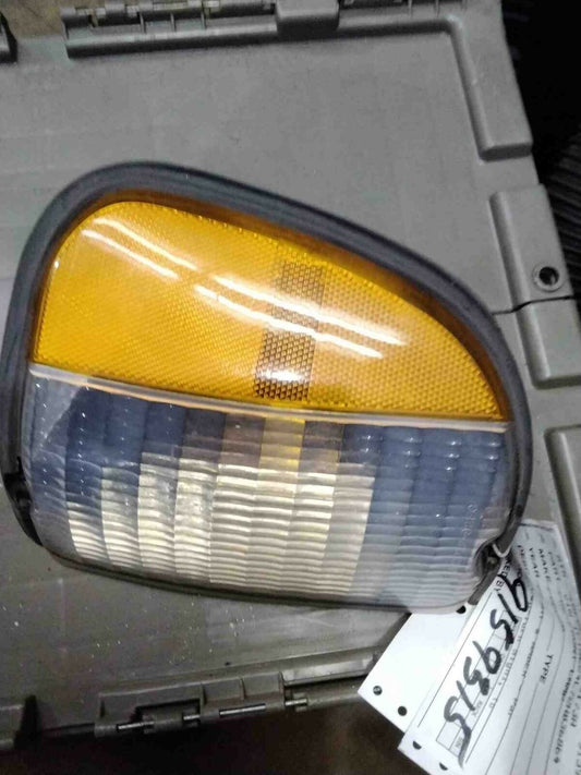 Front Lamp FORD VAN E250 Left 92 93 94 95 96 97 98 99 00 01 02 03 04 05 06 07