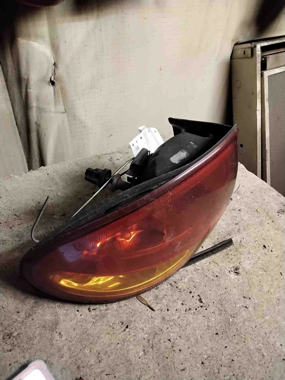 Tail Light Assembly OLDS ALERO Left 99 00 01 02 03 04