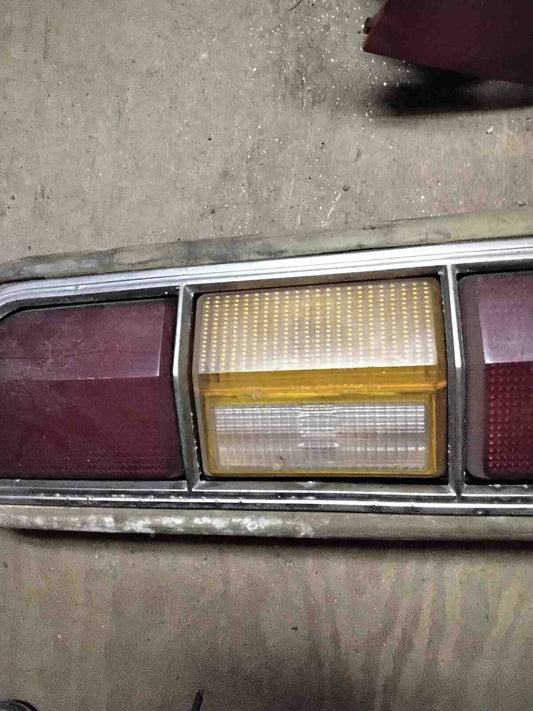 Tail Light Assembly FORD MUSTANG Left 74 75 76 77 78