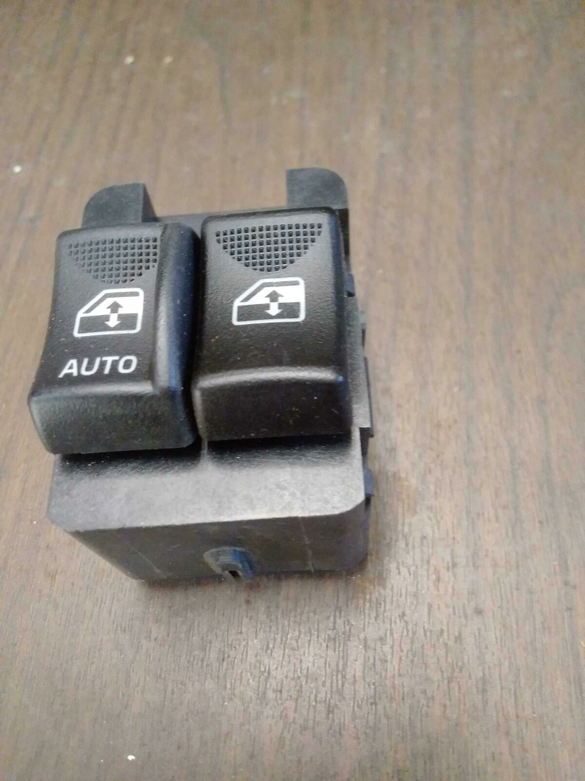 New Power Window Switch CHEVY MONTE CARLO 00