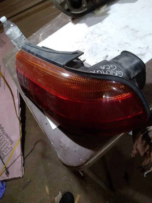 Tail Light Assembly EAGLE TALON Right 92 93 94
