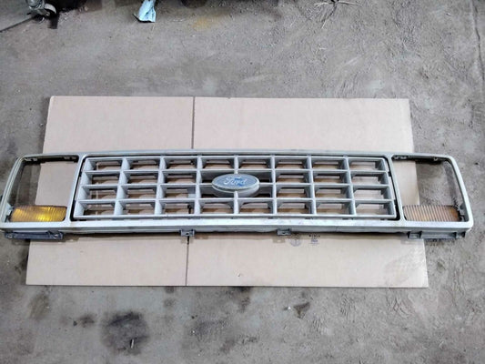 Grille FORD VAN E350 79 80 81 82 83 84 85 86 87 88 89 90 91