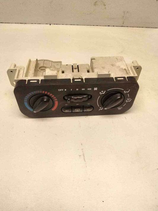 Heater A/c Control SATURN L SERIES 00 01 02 03 04 05