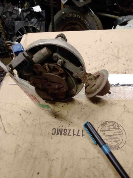 Distributor PONTIAC FULL SIZE 78 79